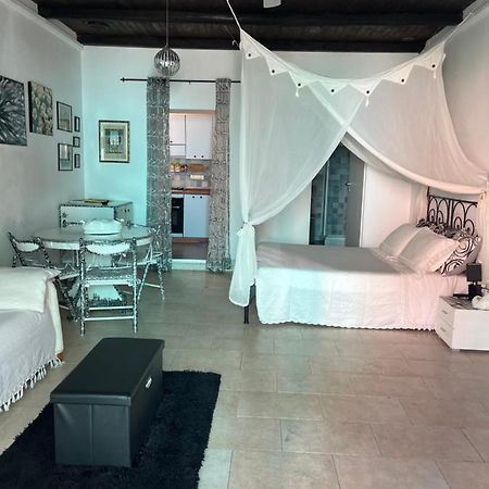Studio S Santa Teresa Gallura Exterior foto