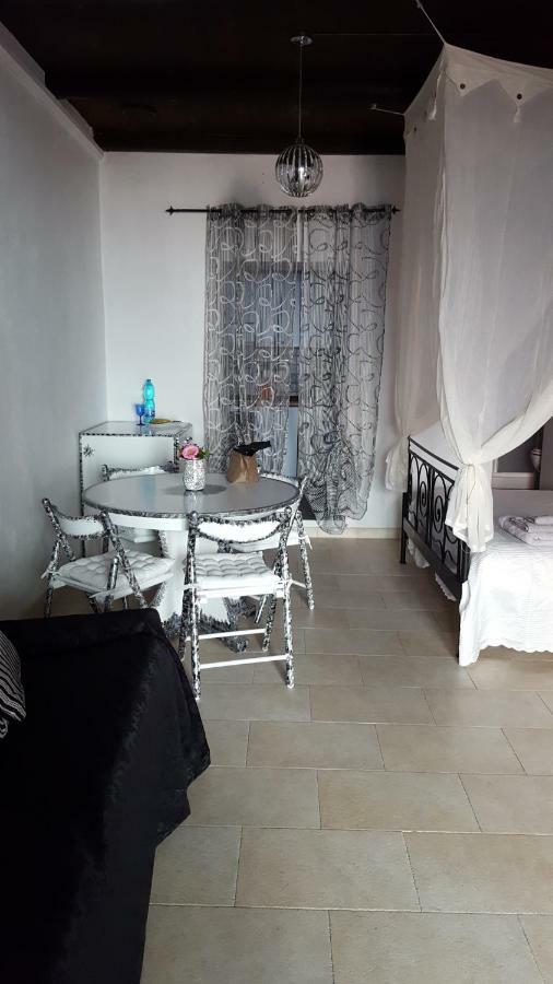 Studio S Santa Teresa Gallura Exterior foto